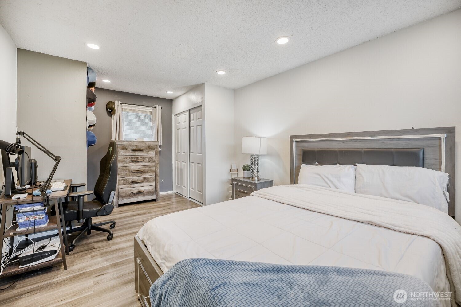 414 116th Place Southwest Everett, WA 98204 - Photo 15 of 29