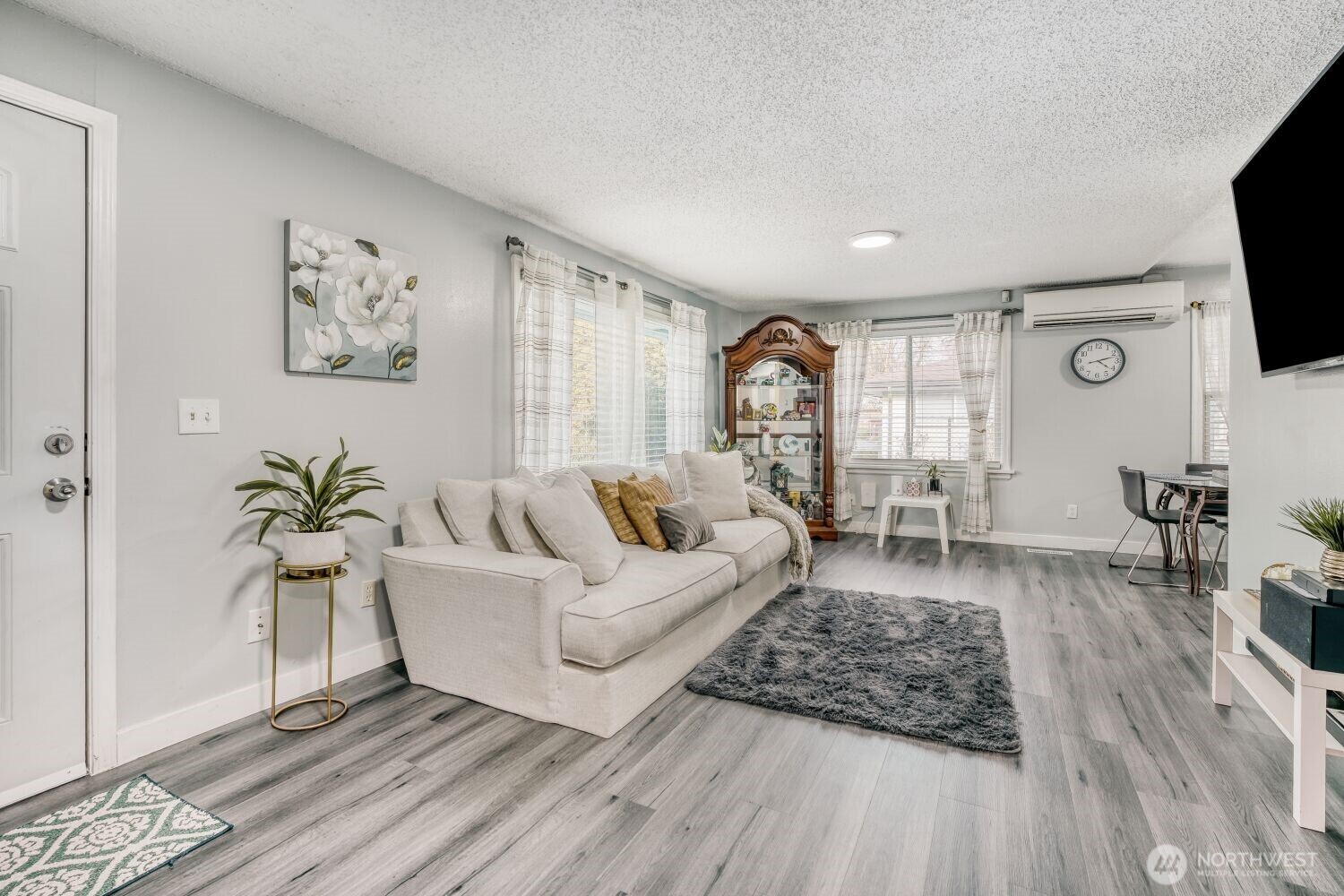 414 116th Place Southwest Everett, WA 98204 - Photo 4 of 29