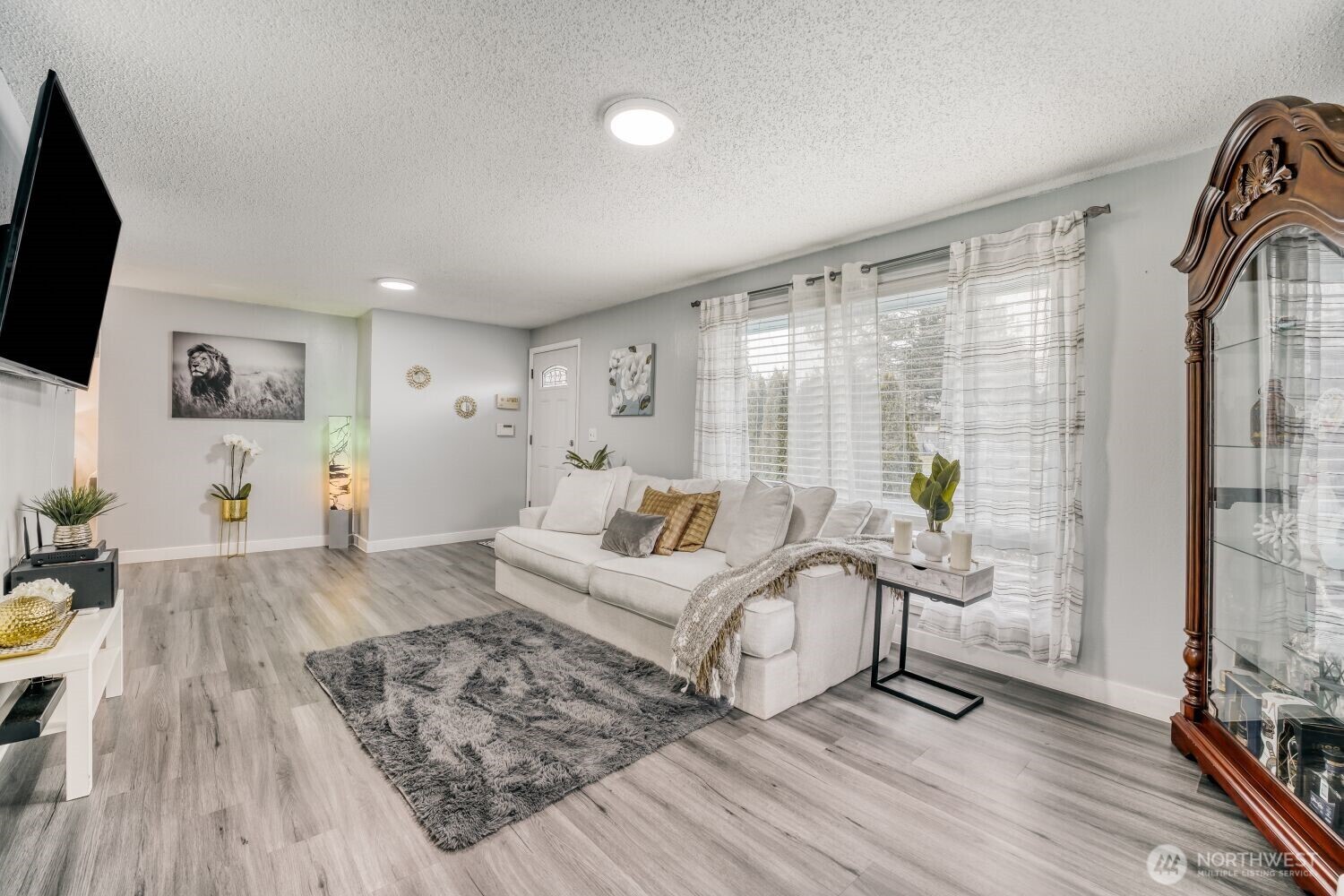 414 116th Place Southwest Everett, WA 98204 - Photo 6 of 29