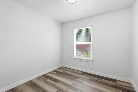 a view of empty room with window