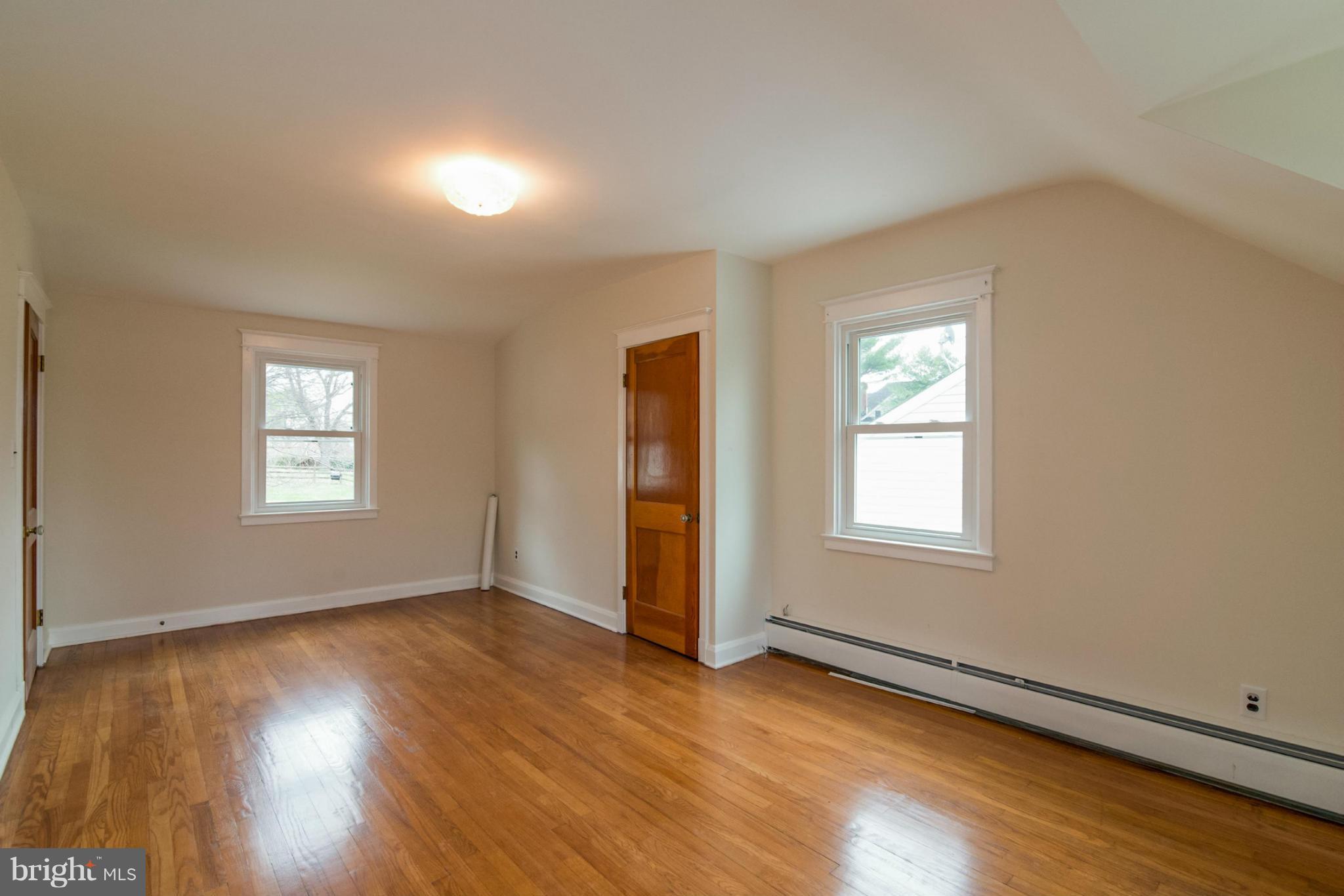 515 Charing Cross Road Baltimore, MD 21229 - Photo 17 of 29 Bedroom (Master)