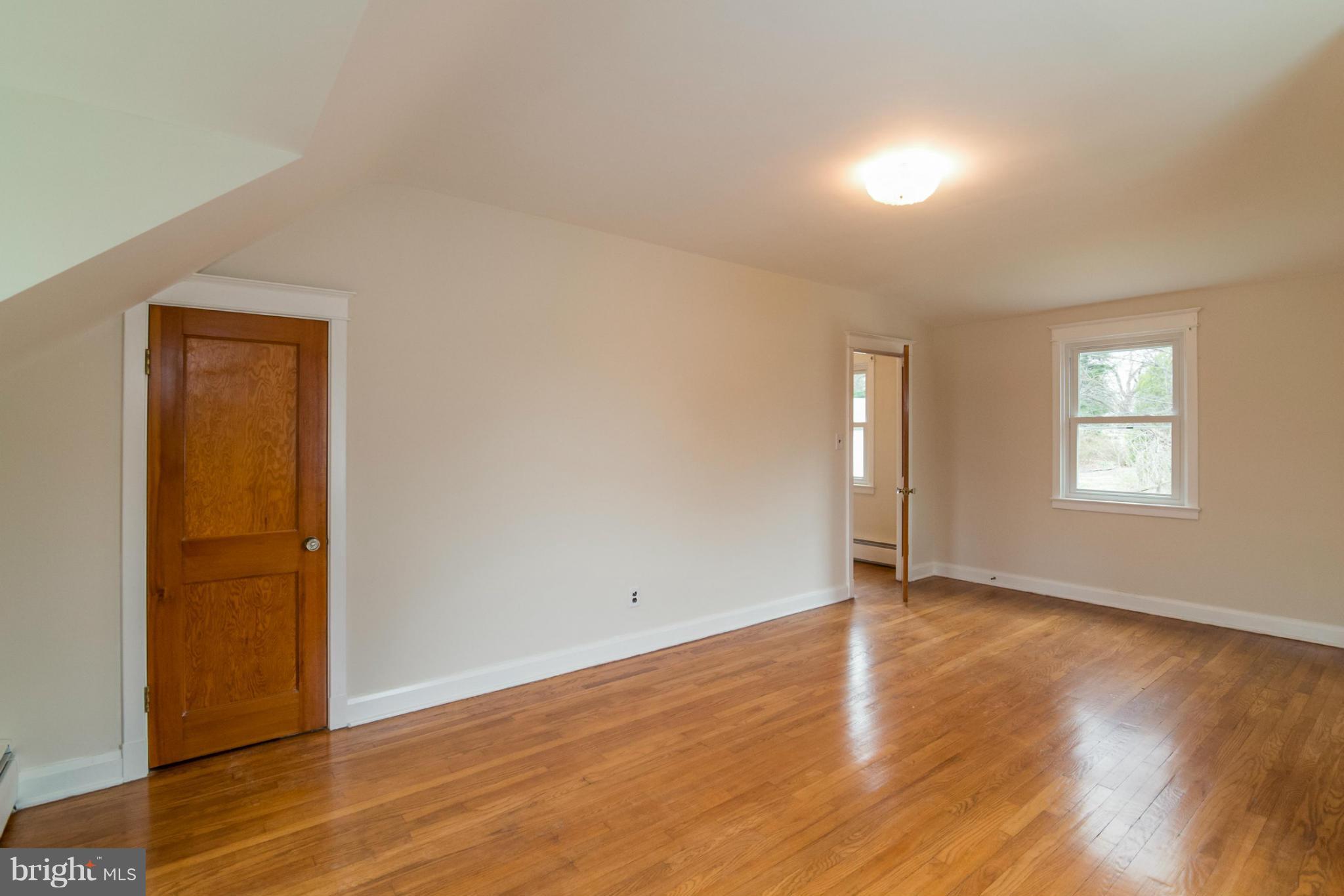 515 Charing Cross Road Baltimore, MD 21229 - Photo 20 of 29 Bedroom (Master)