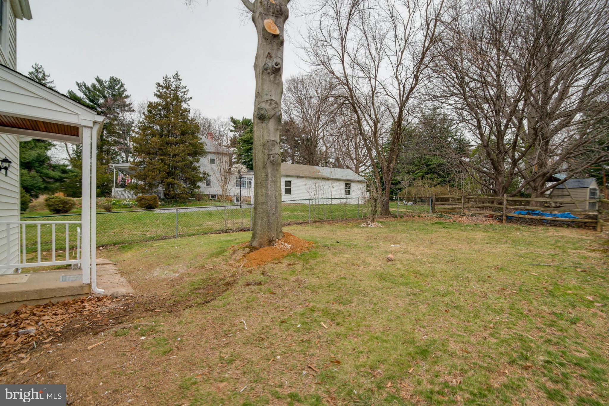 515 Charing Cross Road Baltimore, MD 21229 - Photo 28 of 29 Exterior (Rear)