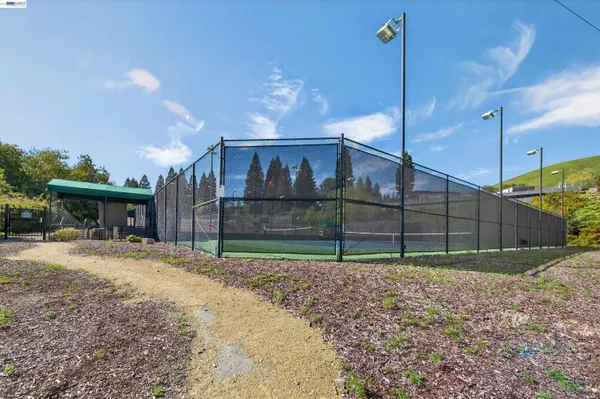 $2,295,000 | 513 Buttonwood Drive, Danville, CA 94506