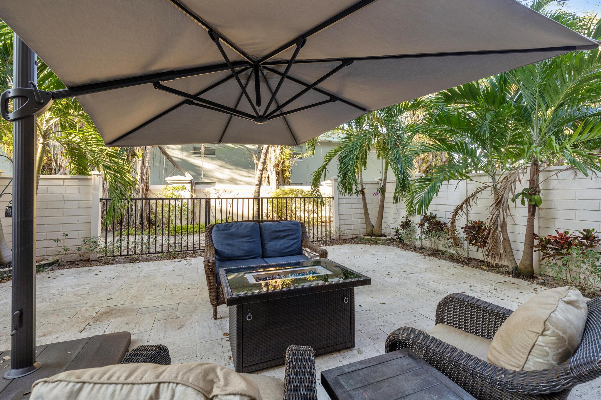 655 Northeast Trieste Lane Boca Raton, FL 33487 - Photo 39 of 45 CZ4A6010
