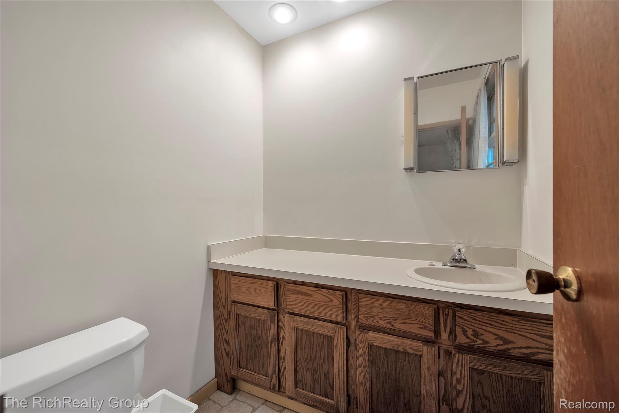 8822 River Valley Road Brighton, MI 48116 - Photo 24 of 44 8822-River-Valley-Rd-Brighton-MI-48116-windowstill-24.jpg