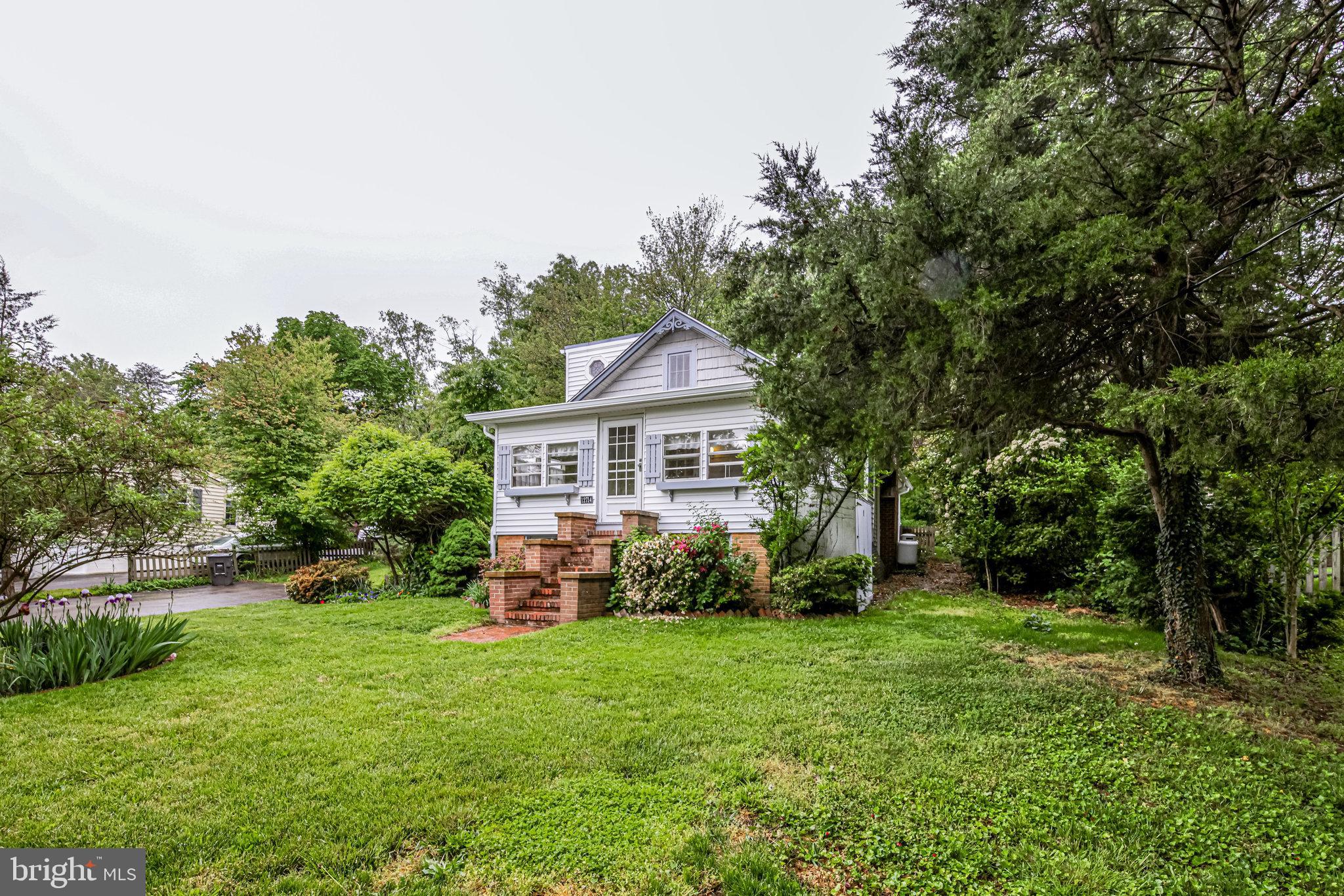12714 Occoquan Road Woodbridge, VA 22192 - Photo 4 of 61 Gallery Image 4