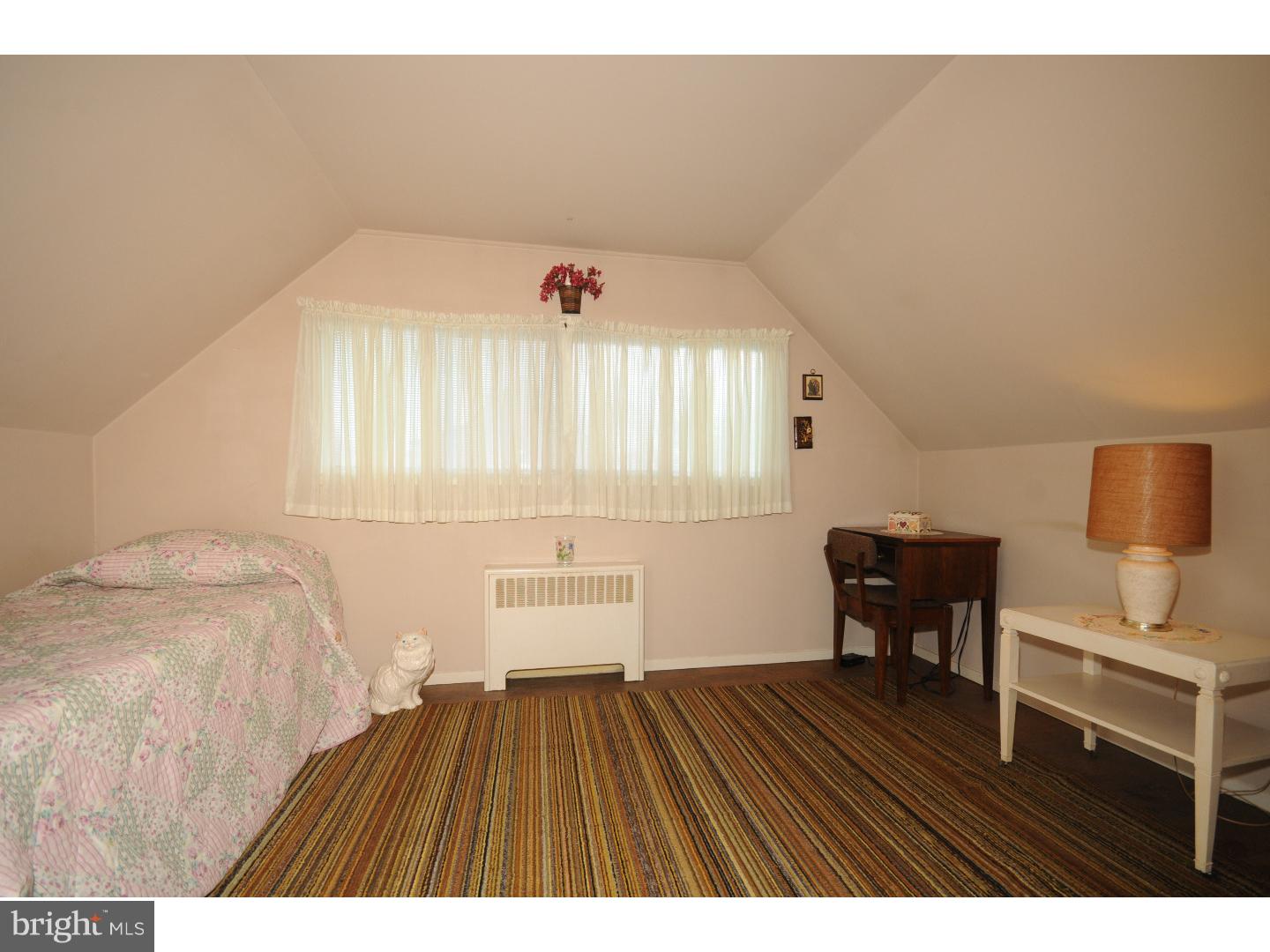 62 Homestead Road Levittown, PA 19056 - Photo 13 of 15 Gallery Image 13