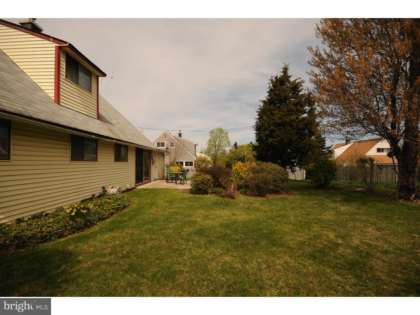 62 Homestead Road Levittown, PA 19056 - Photo 4 of 15 Gallery Image 4