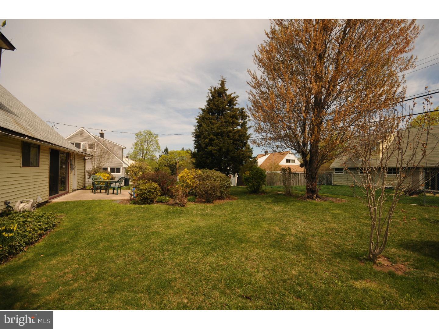 62 Homestead Road Levittown, PA 19056 - Photo 5 of 15 Gallery Image 5