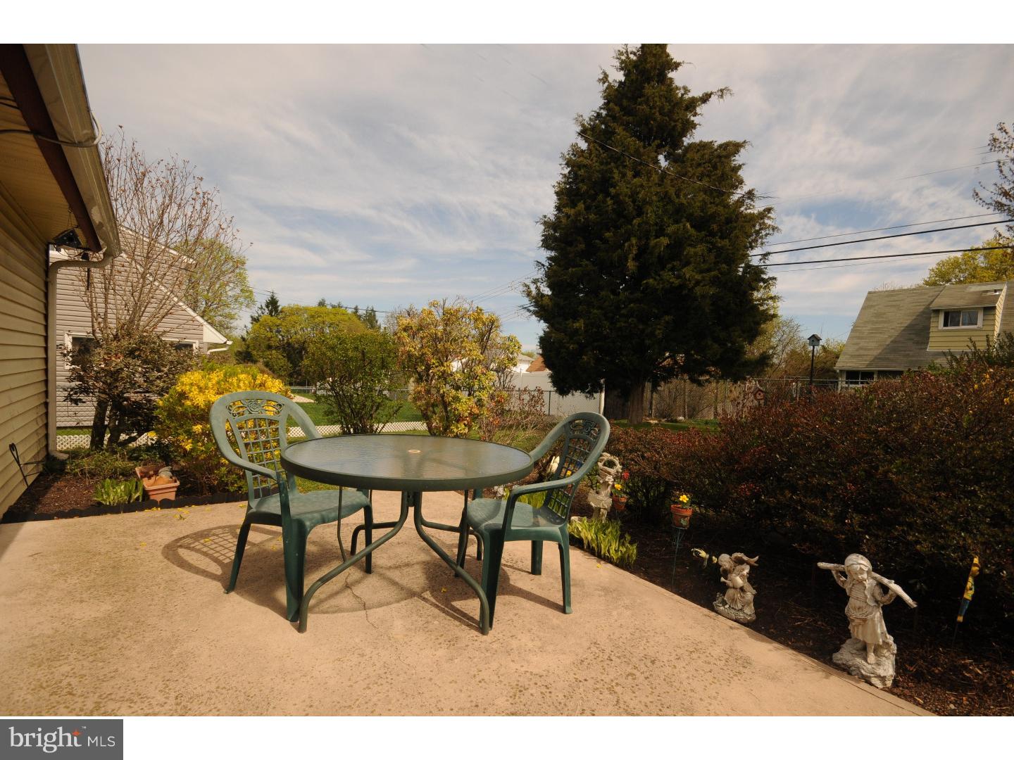 62 Homestead Road Levittown, PA 19056 - Photo 6 of 15 Gallery Image 6