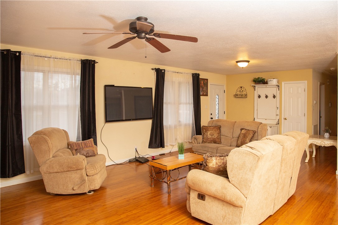 800 Conneross Road Townville, SC 29689 - Photo 4 of 24 Gallery Image 4