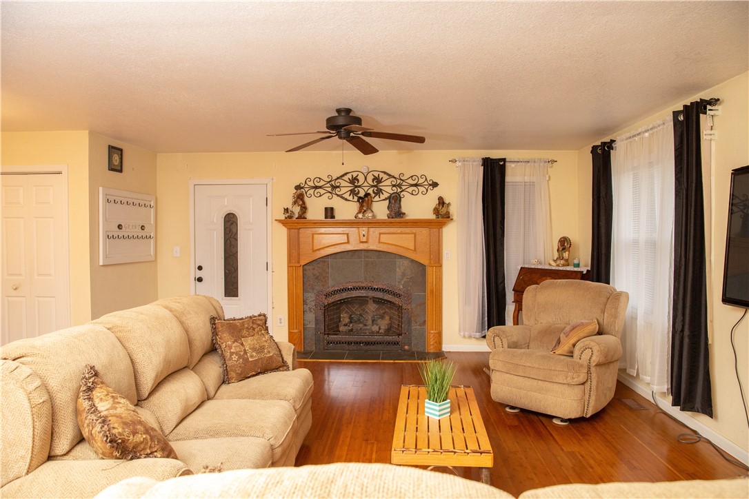800 Conneross Road Townville, SC 29689 - Photo 5 of 24 Gallery Image 5