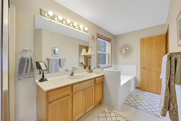 $275,000 | 29660 North Court, Chisago City, MN 55013