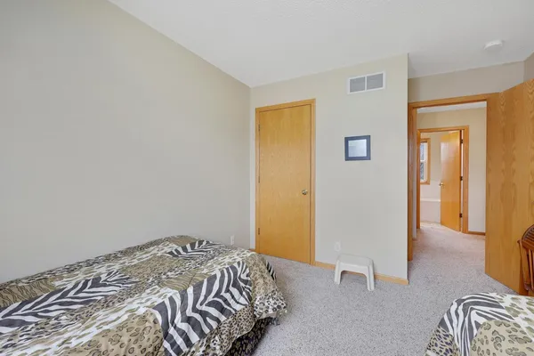 $275,000 | 29660 North Court, Chisago City, MN 55013