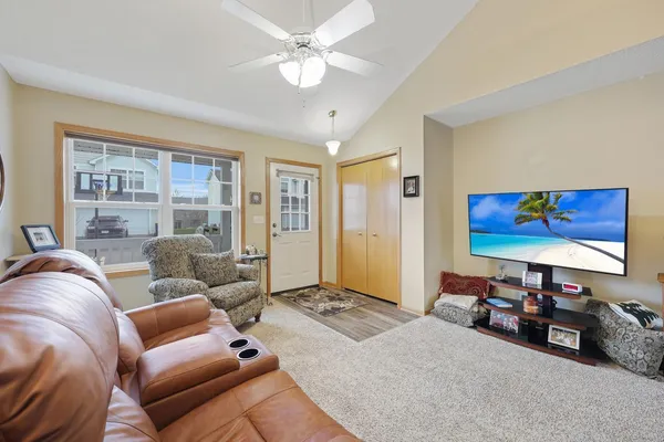 $275,000 | 29660 North Court, Chisago City, MN 55013