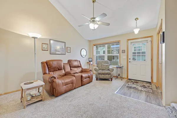 $275,000 | 29660 North Court, Chisago City, MN 55013