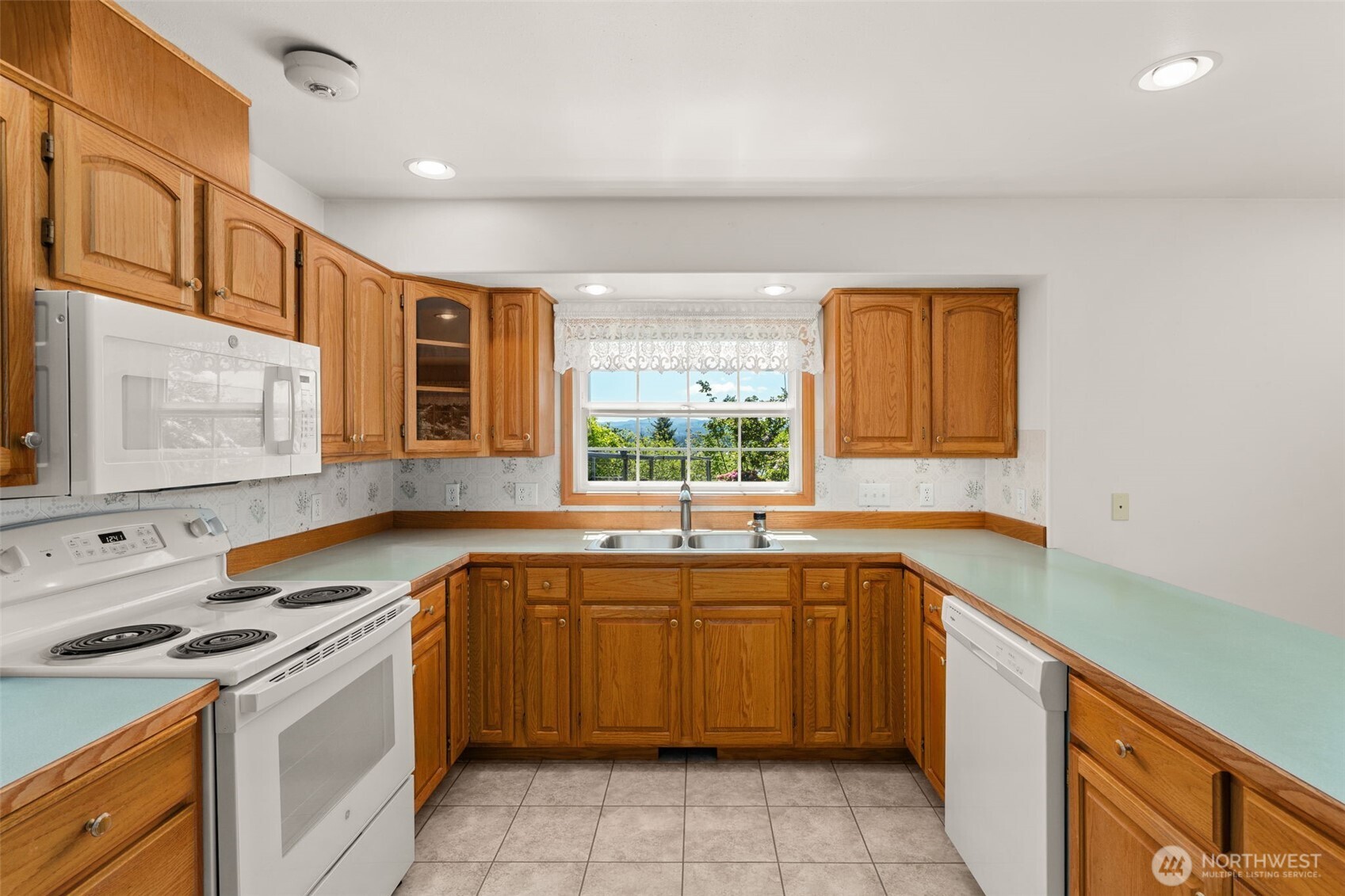 1620 Prospect Street Raymond, WA 98577 - Photo 11 of 39