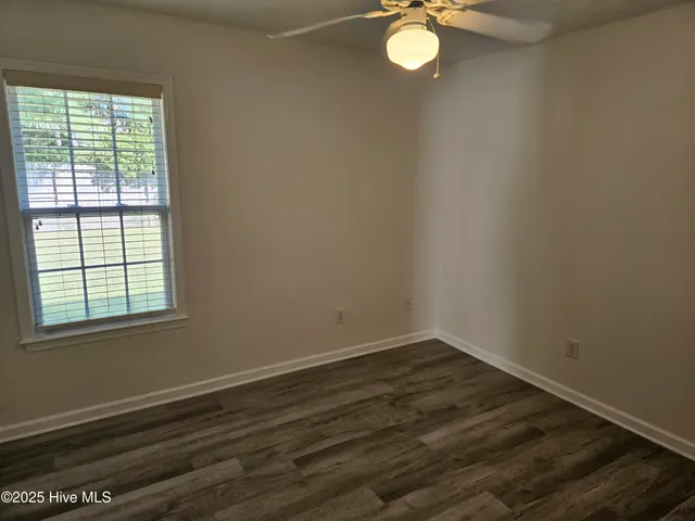 $1,850 | 112 Belvedere Drive, Holly Ridge, NC 28445