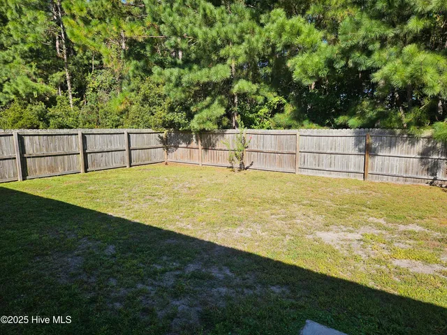 $1,850 | 112 Belvedere Drive, Holly Ridge, NC 28445