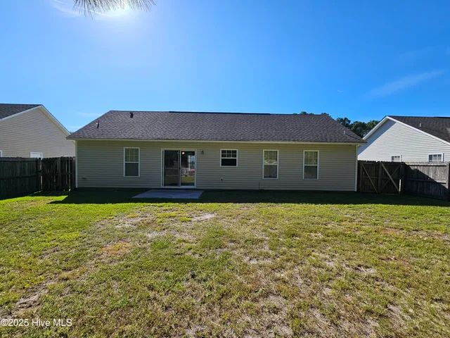 $1,850 | 112 Belvedere Drive, Holly Ridge, NC 28445