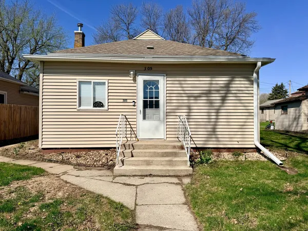 $129,000 | 305 North Washington Avenue, Fulda, MN 56131