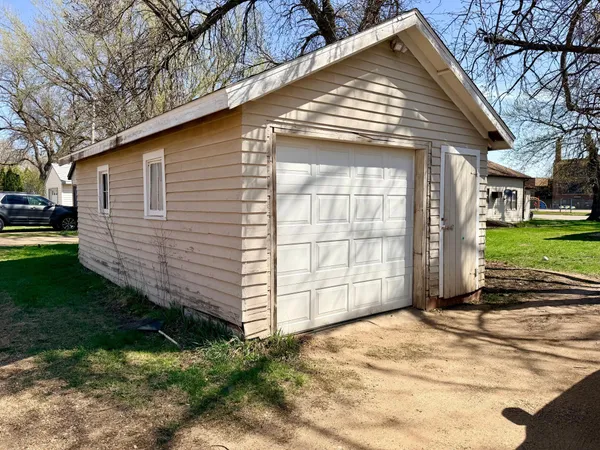 $129,000 | 305 North Washington Avenue, Fulda, MN 56131