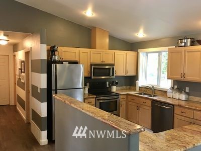 3228 201st Place Southeast Bothell, WA 98012 - Photo 3 of 20