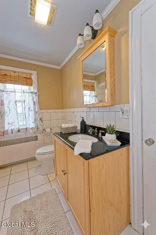 $449,999 | 3 Groesbeck Place, Bethlehem, NY 12054