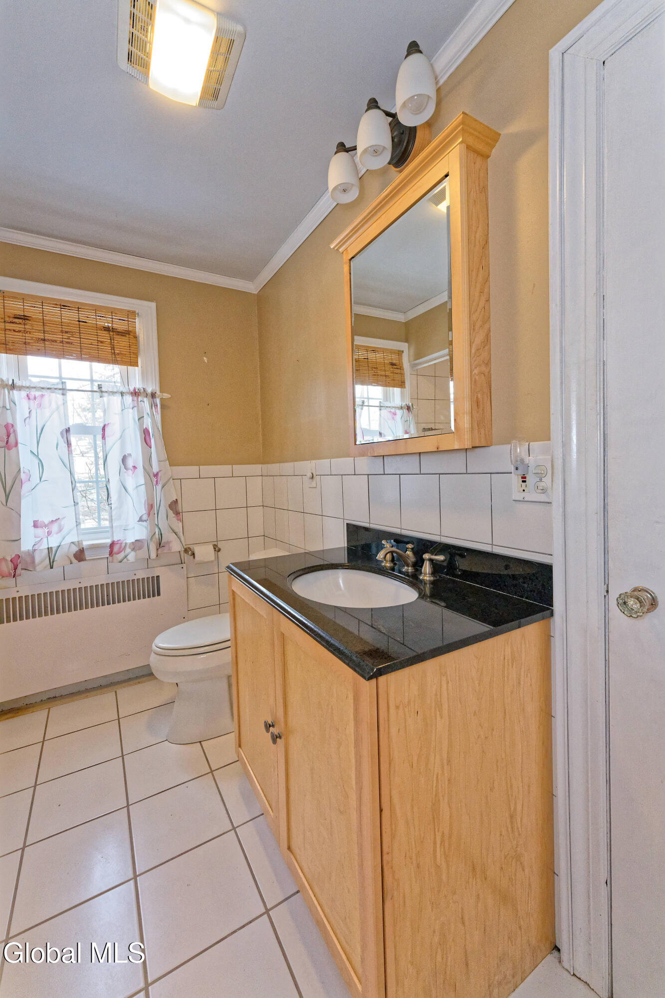 3 Groesbeck Place Bethlehem, NY 12054 - Photo 34 of 58 9 Bathroom 2