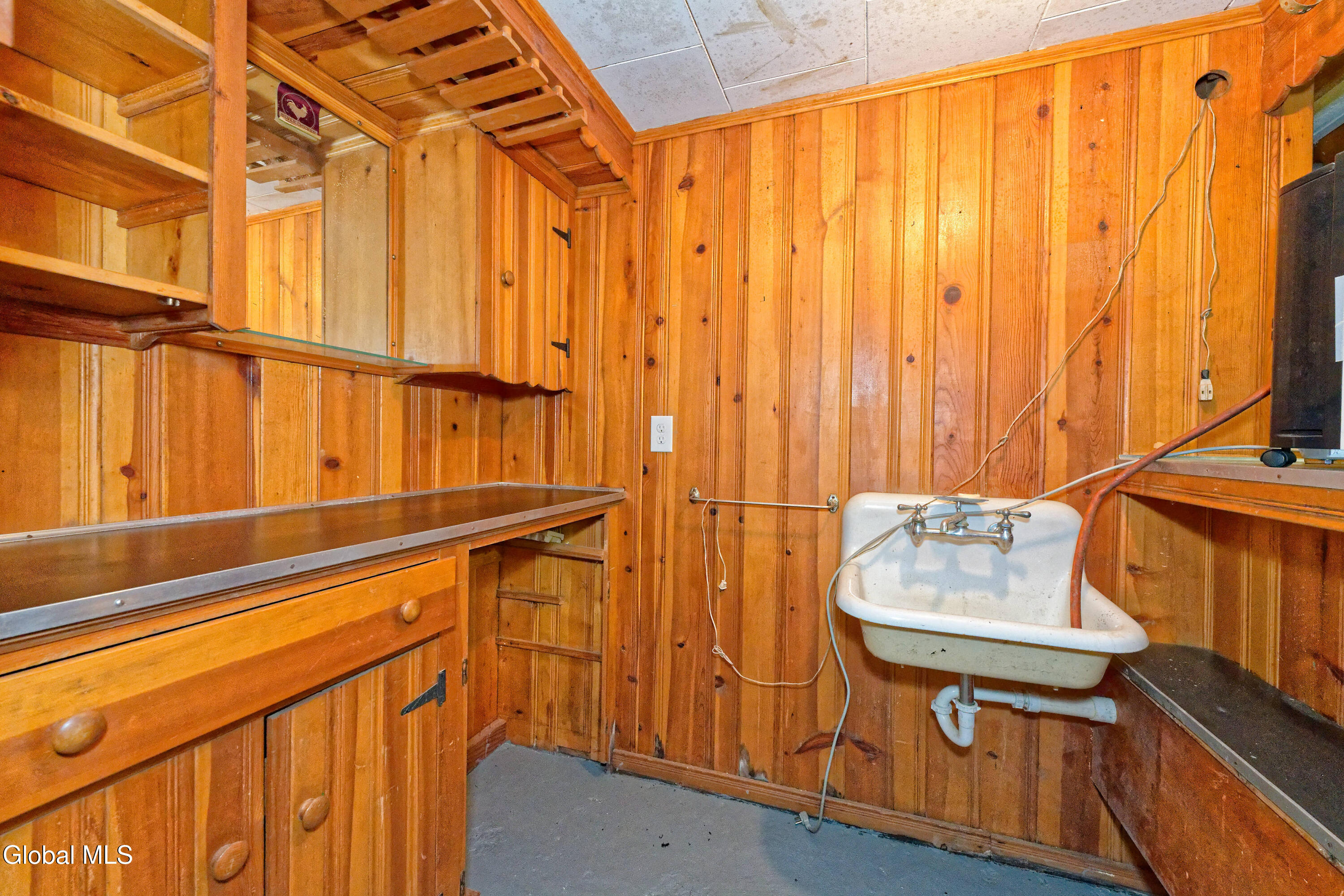 3 Groesbeck Place Bethlehem, NY 12054 - Photo 43 of 58 10 Basement 5