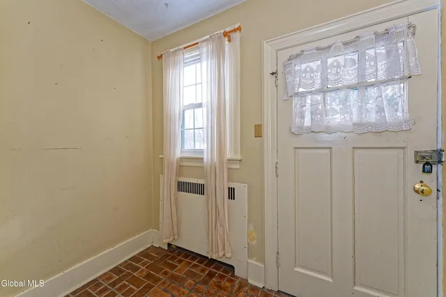 $449,999 | 3 Groesbeck Place, Bethlehem, NY 12054