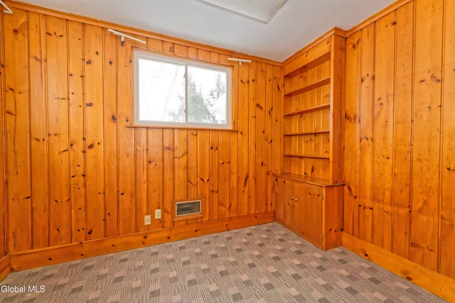 $449,999 | 3 Groesbeck Place, Bethlehem, NY 12054