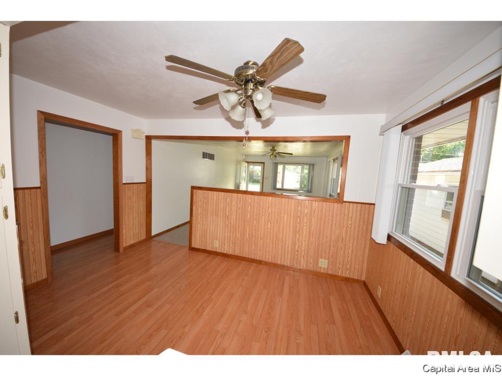 2608 East Keys Avenue Springfield, IL 62702 - Photo 13 of 19