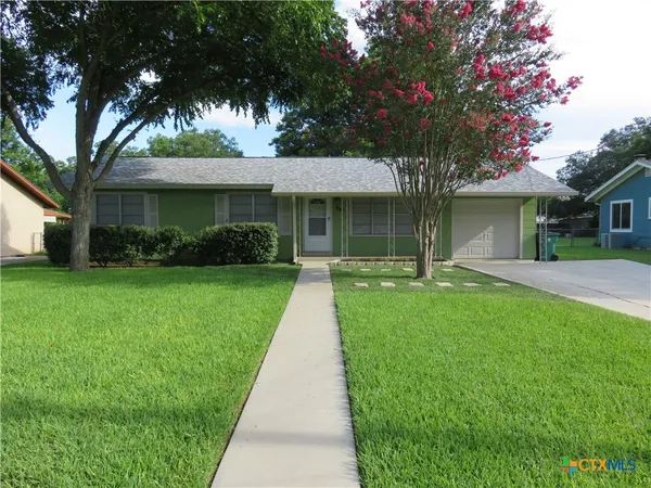 $1,675 | 969 Kunkel Street, Seguin, TX 78155