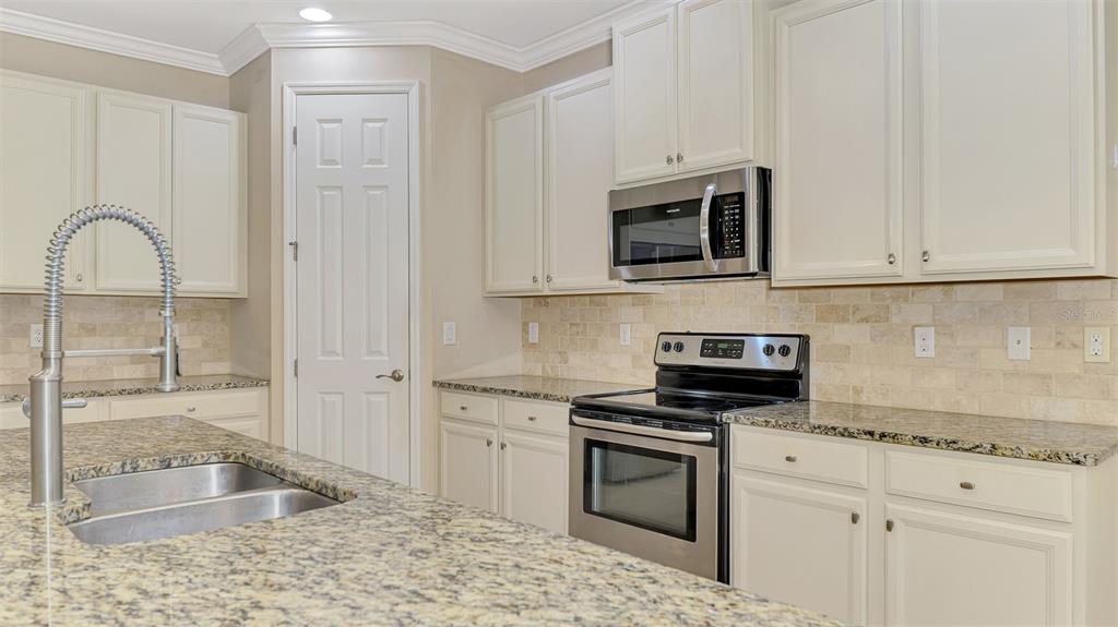 11666 Parrotfish Street Venice, FL 34292 - Photo 23 of 76