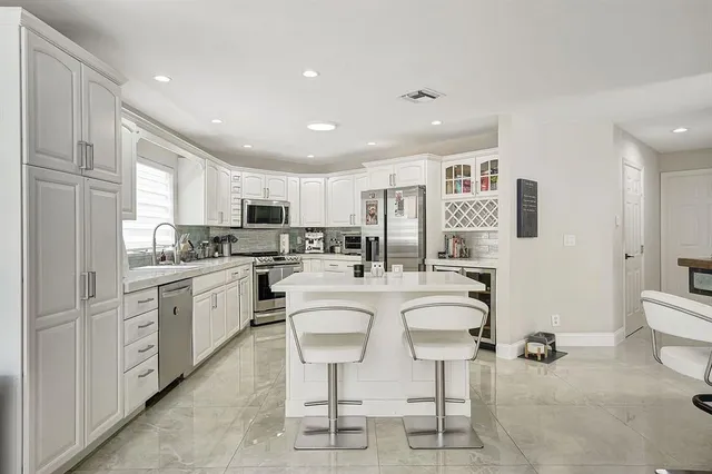 $848,500 | 6260 Northwest 58th Way, Parkland, FL 33067