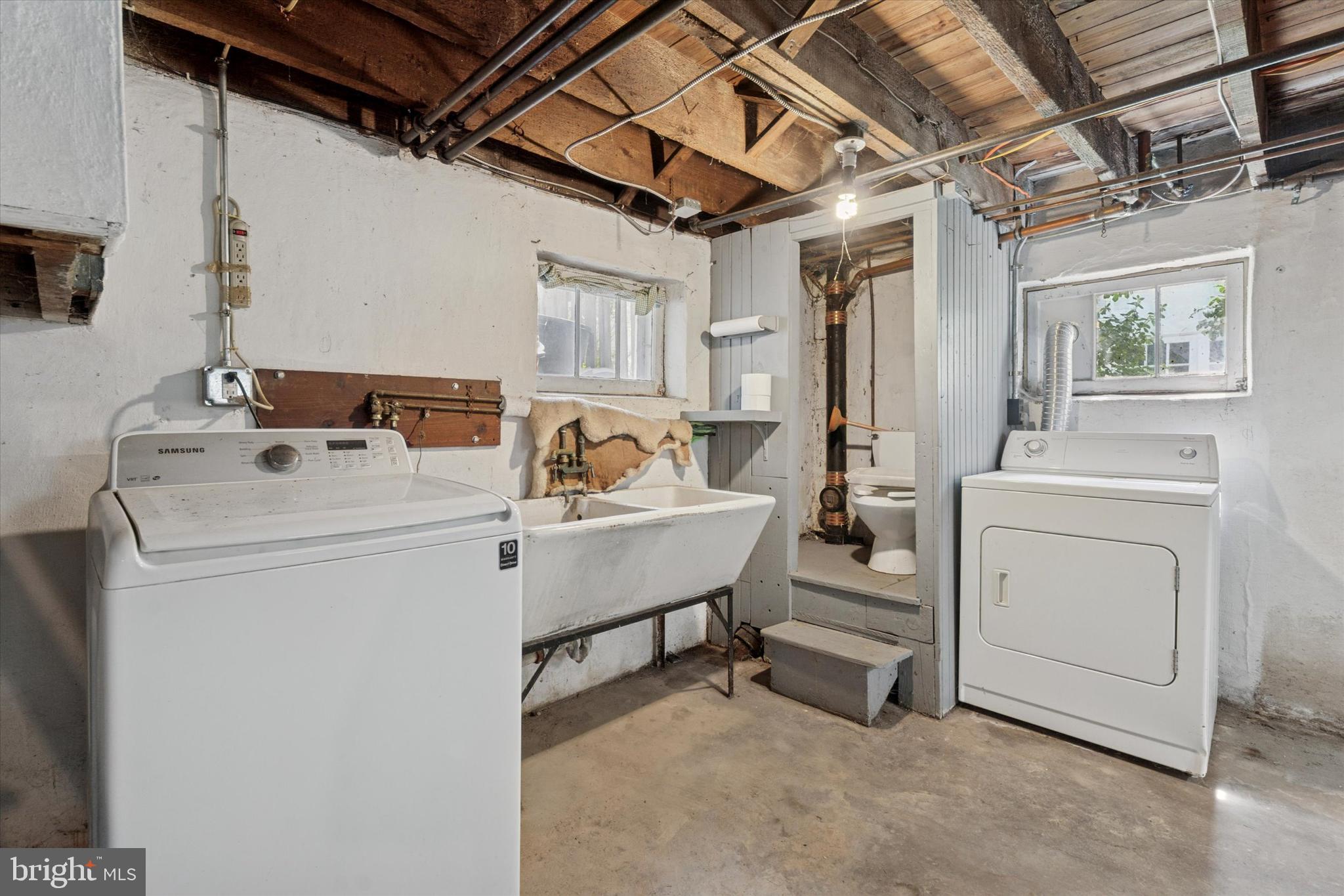 136 Erdenheim Road Glenside, PA 19038 - Photo 12 of 24 Gallery Image 12