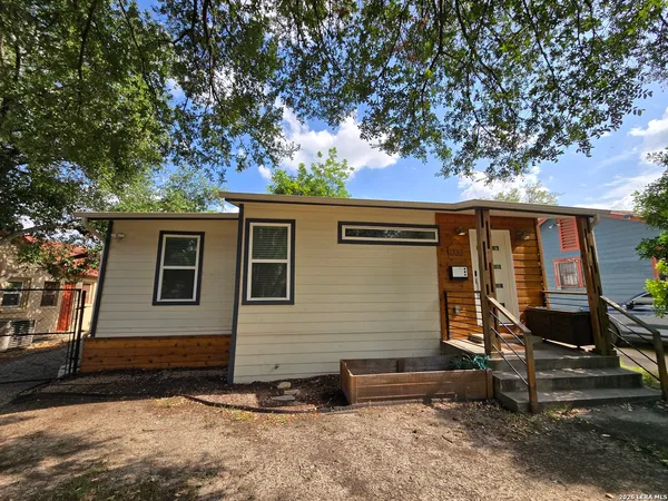 $1,795 | 1338 West Elsmere Place, San Antonio, TX 78201