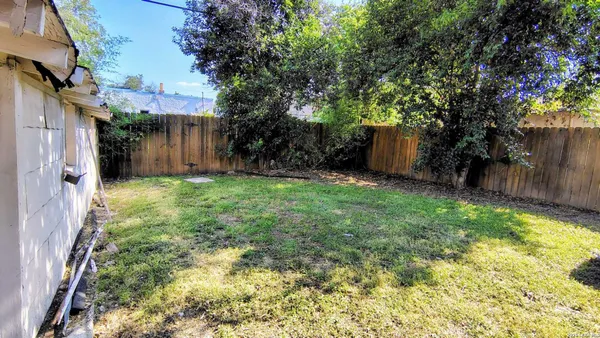 $1,795 | 1338 West Elsmere Place, San Antonio, TX 78201
