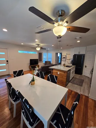 $1,795 | 1338 West Elsmere Place, San Antonio, TX 78201