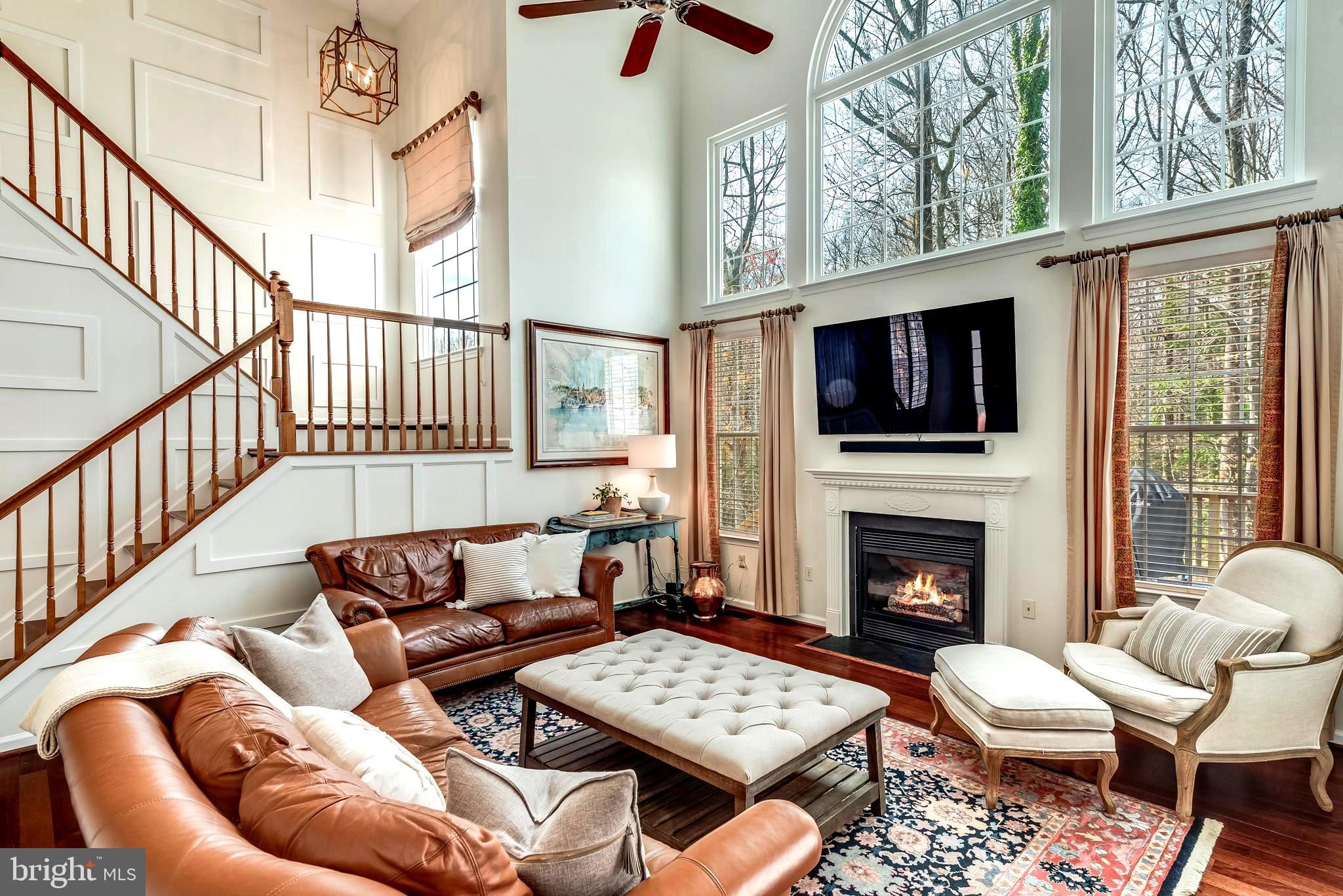 1566 Comanche Road Arnold, MD 21012 - Photo 16 of 51 Family Room with Soaring Palladian Window