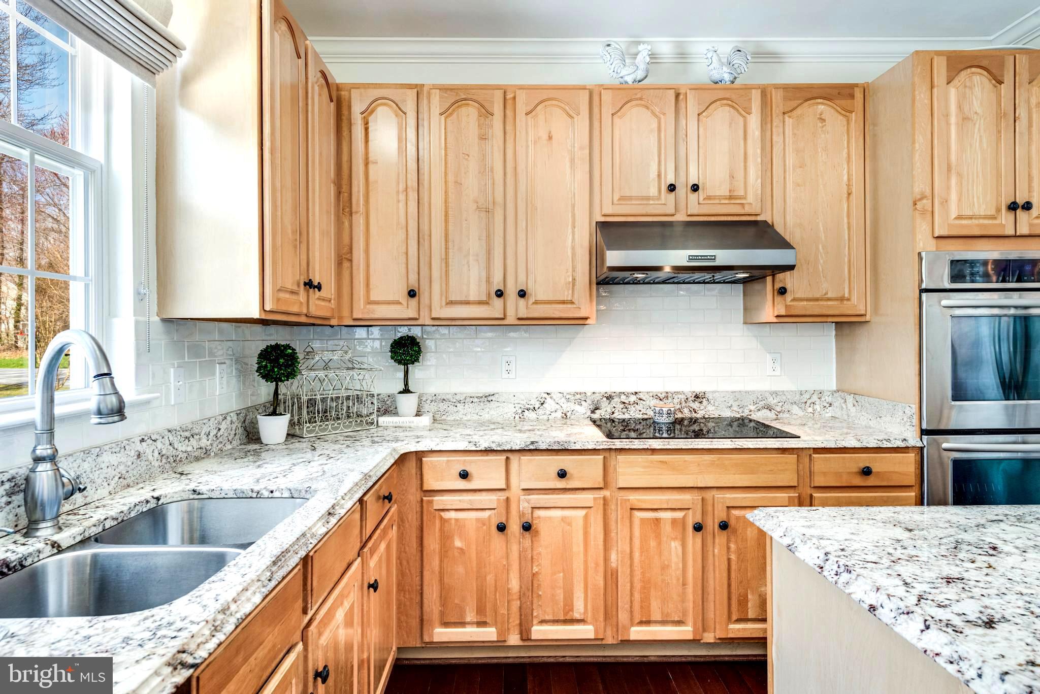 1566 Comanche Road Arnold, MD 21012 - Photo 20 of 51 Custom Wood Cabinetry . Hooded Cooktop