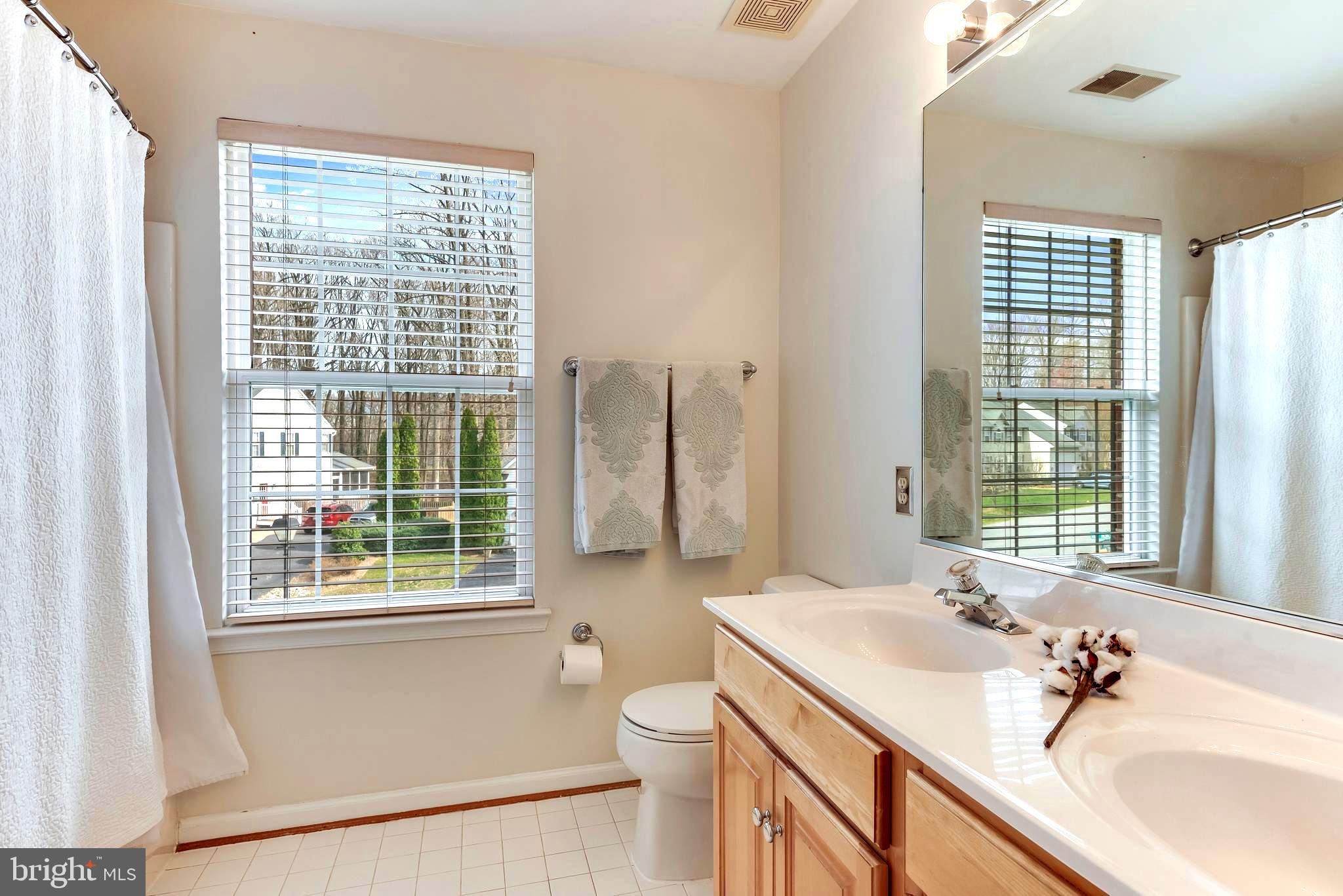 1566 Comanche Road Arnold, MD 21012 - Photo 36 of 51 Attractively Appointed Hallway Full Bath