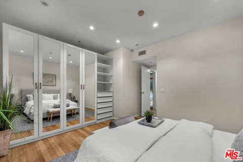 $898,000 | 10664 Wilkins Avenue, Unit 202, Los Angeles, CA 90024