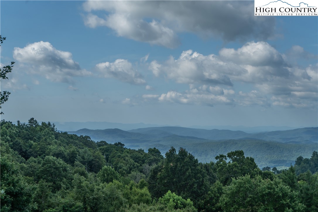 320 Misty Ridge Lane Blowing Rock, NC 28605 - Photo 27 of 46