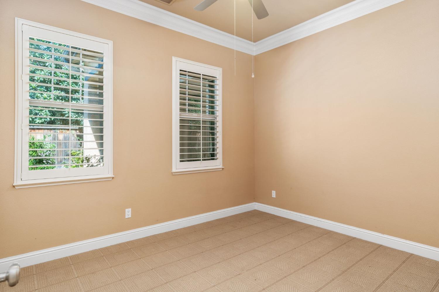 3545 Barclay Square Clovis, CA 93619 - Photo 15 of 31 an empty room with a window