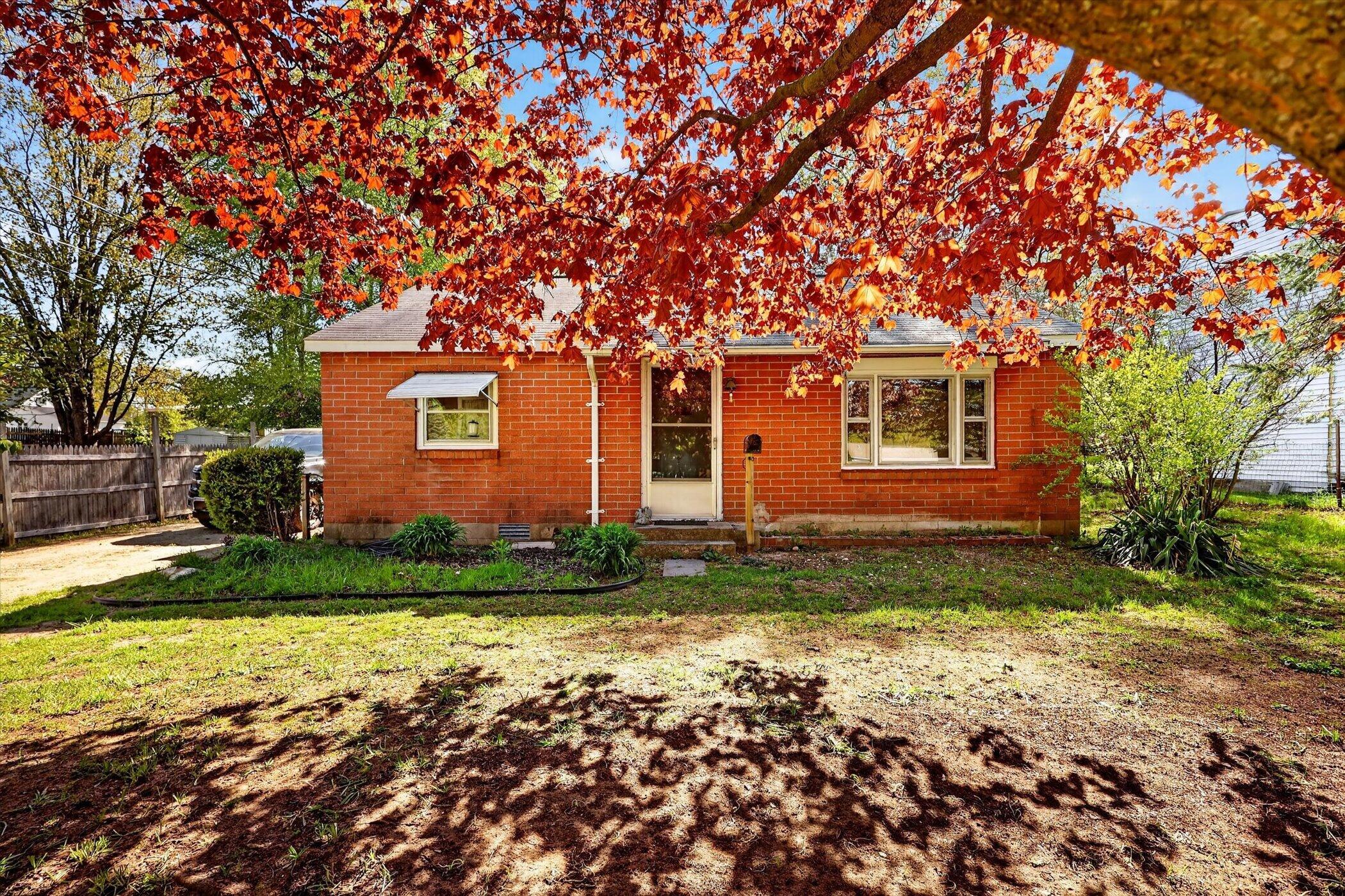 1028 Alderman Street Belding, MI 48809 - Photo 3 of 54 03-1028-Alderman-St-WindowStill-Photogra