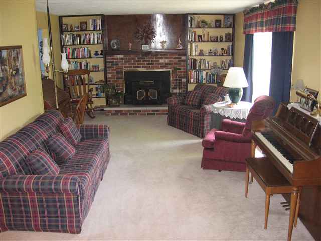 7377 Shoreward Road Lexington, MI 48450 - Photo 5 of 12 31066075-4.JPG