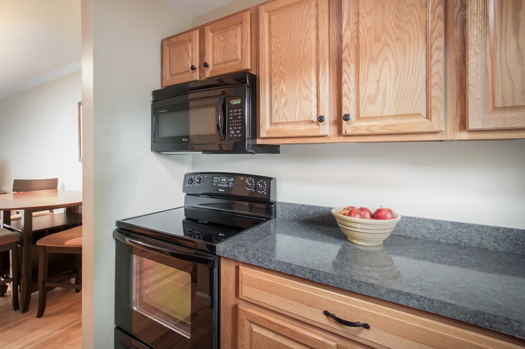 6 Nancy Road, Unit 2 Easton, MA 02375 - Photo 7 of 15 Gallery Image 7